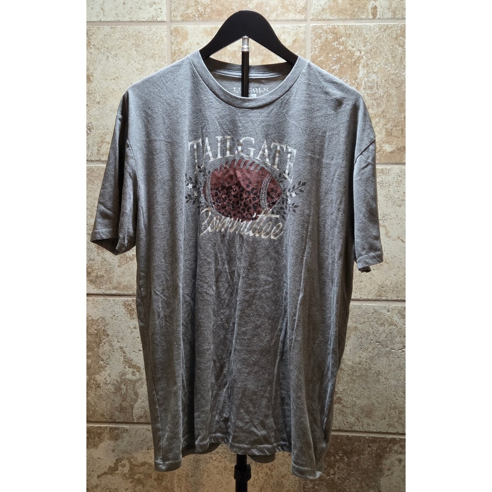 Lincoln Tailgate Committee Graphic Short Sleeve T-Shirt Women's Size XL Gray